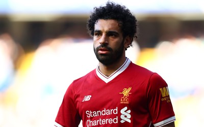 三亿电竞精华-卢卡库训练中秀花式颠球